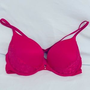 Victoria’s Secret Bra with versatile straps